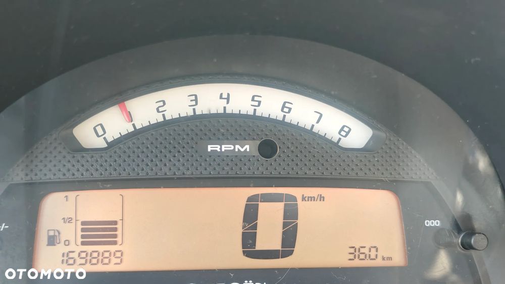 Citroën C2 1.4 VTR - 13