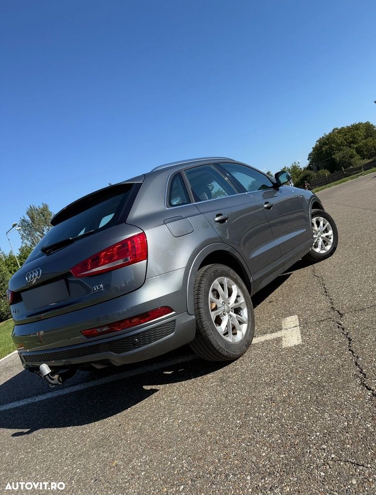 Audi Q3 2.0 TDI Quattro Stronic Sport - 5