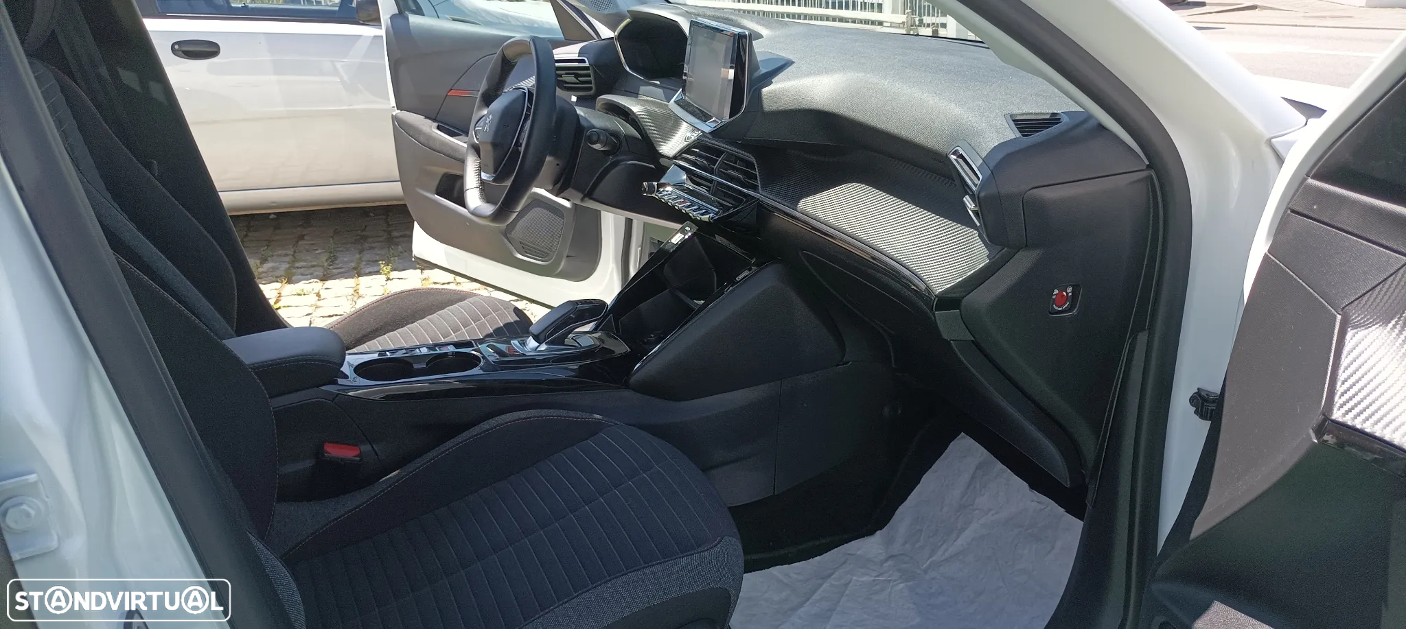 Peugeot e-208 50 kWh Active Pack - 9