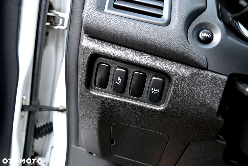 Mitsubishi ASX - 25