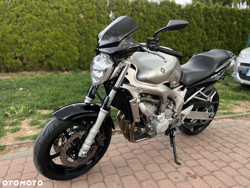 Yamaha FZ6 - 8