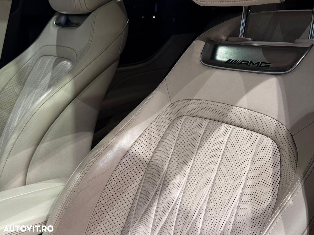 Mercedes-Benz AMG GT 4-door Coupe - 31