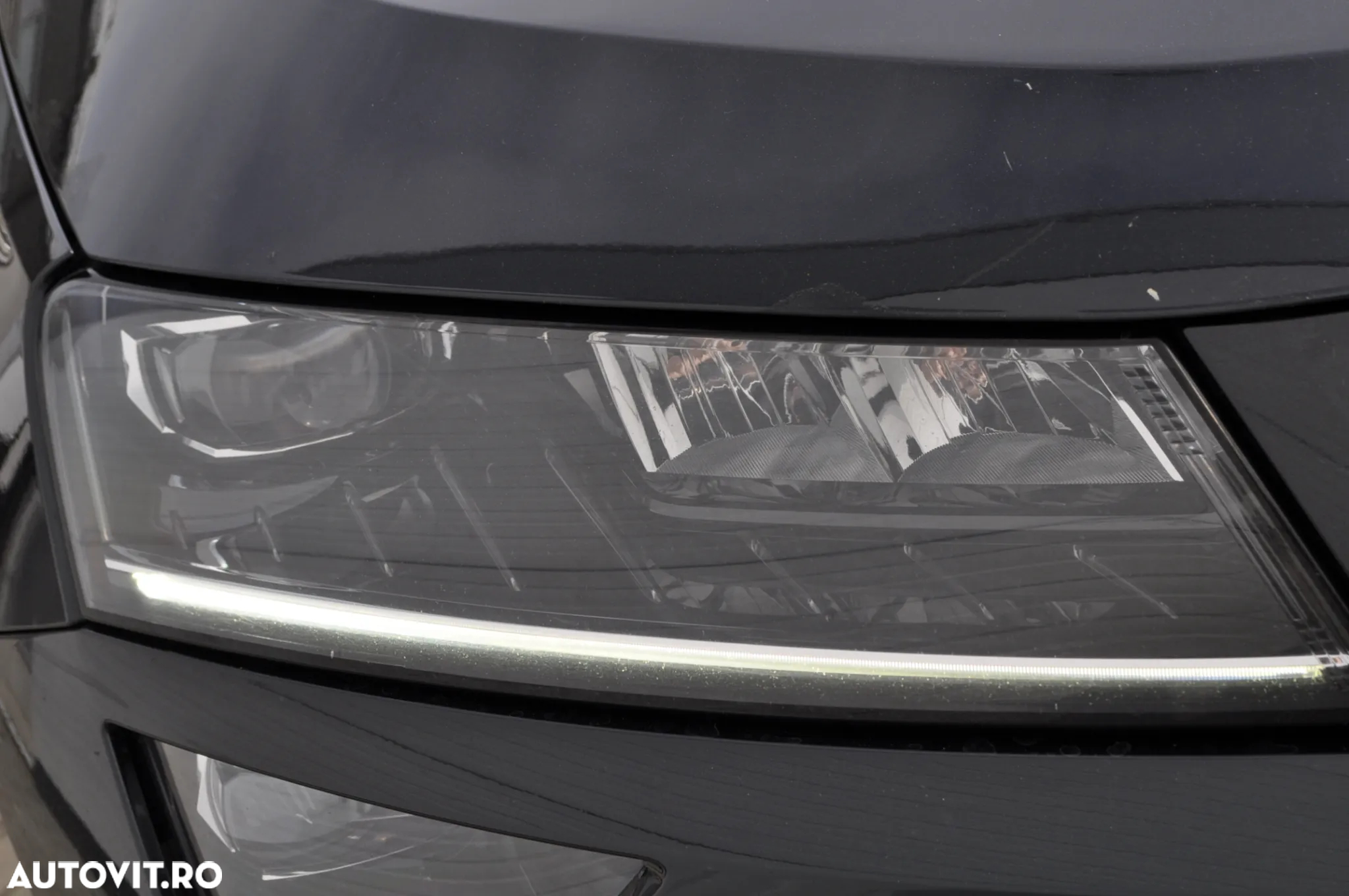 Skoda Karoq 2.0 TDI SCR Sportline - 10