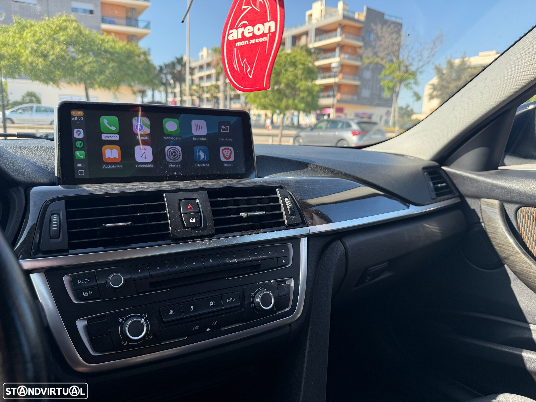 BMW 318 d Touring Luxury Line - 14