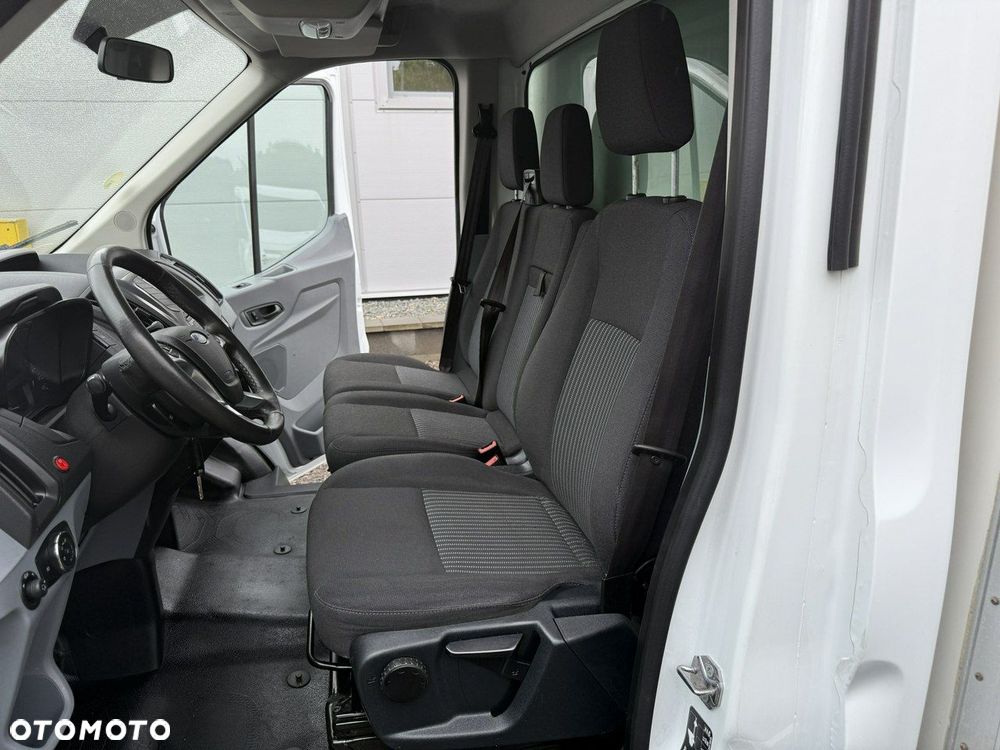 Ford Transit - 9