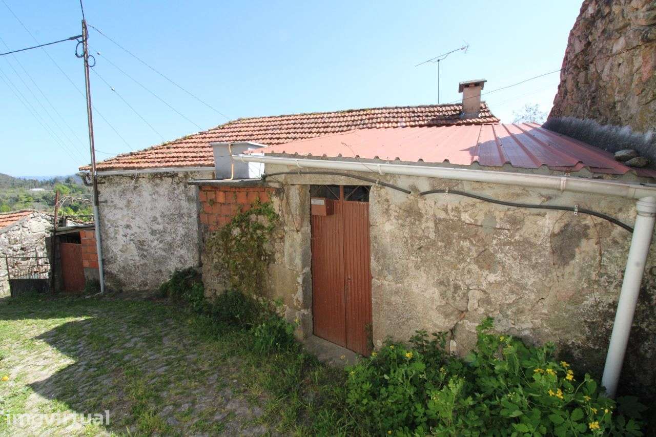 Moradia p/ reconstrução – São Pedro do Sul - Grande imagem: 2/38