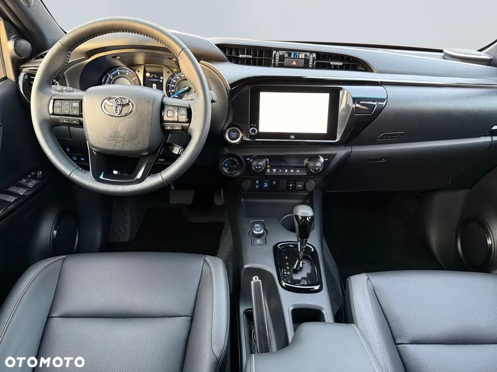 Toyota Hilux 2.8 D-4D Double Cab Invincible 4x4 - 14