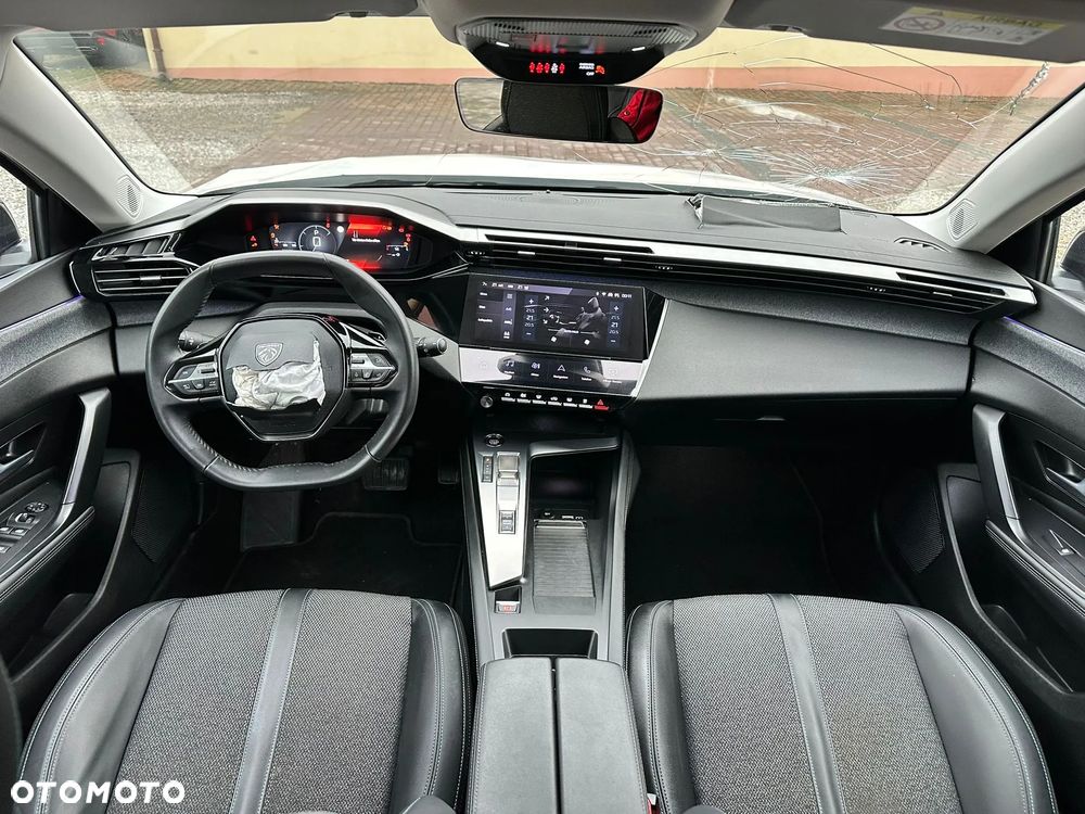 Peugeot 308 BlueHDi 130 EAT8 Allure - 22