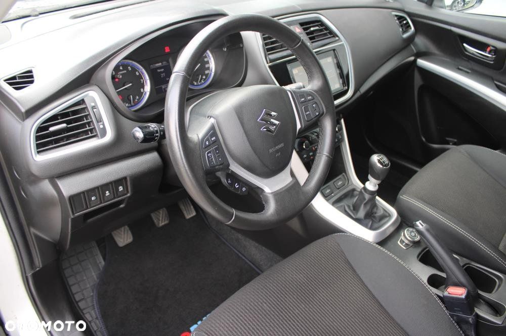 Suzuki SX4 S-Cross - 17