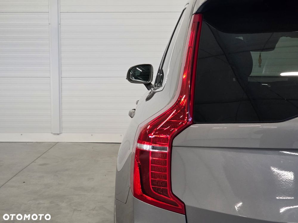 Volvo XC 90 B5 D AWD Geartronic Momentum Pro - 9