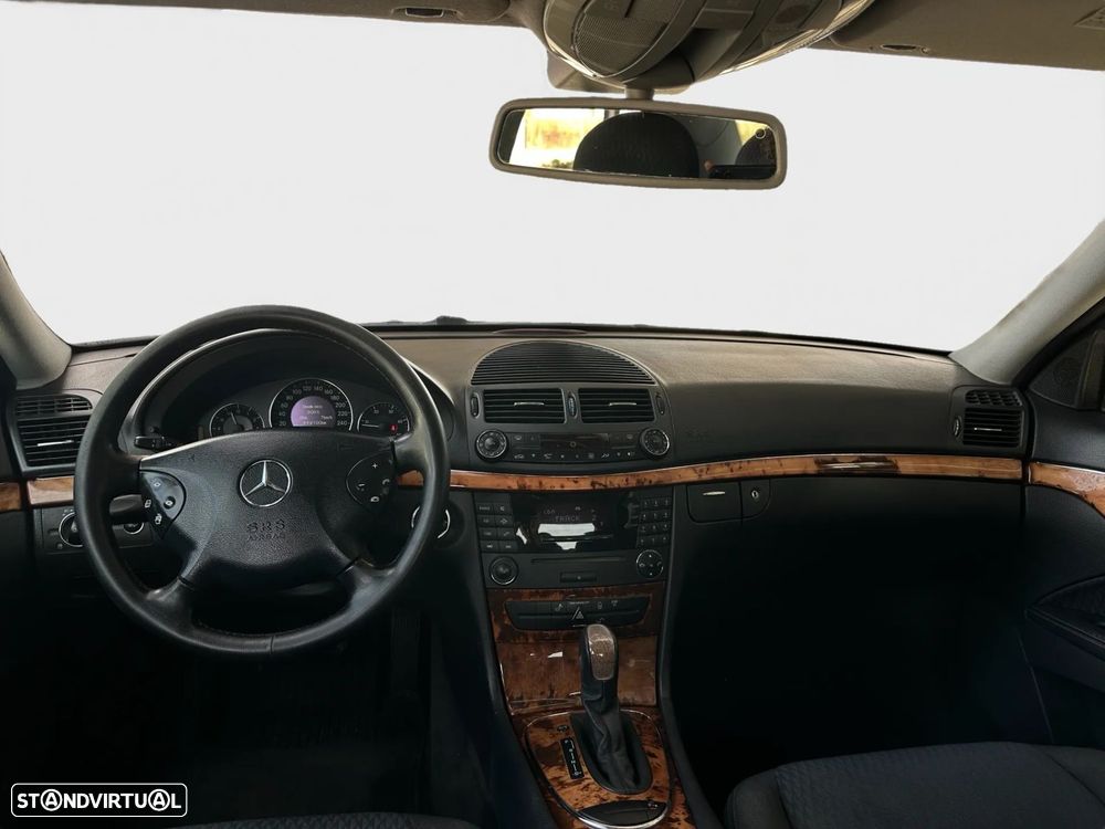 Mercedes-Benz E 220 CDi Avantgarde Aut. - 9