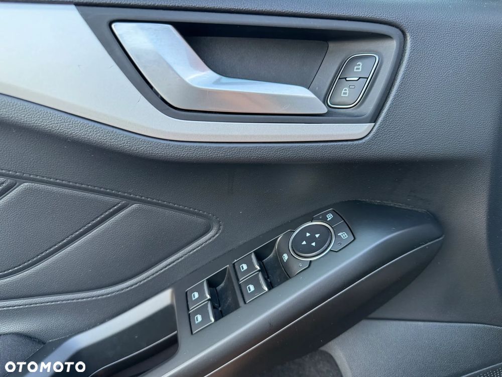 Ford Focus 1.5 EcoBlue SCR Connected - 27