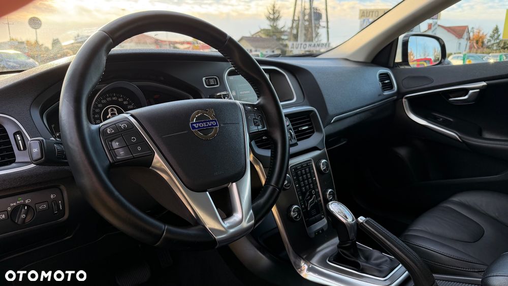 Volvo V40 D3 Geartronic Ocean Race - 11