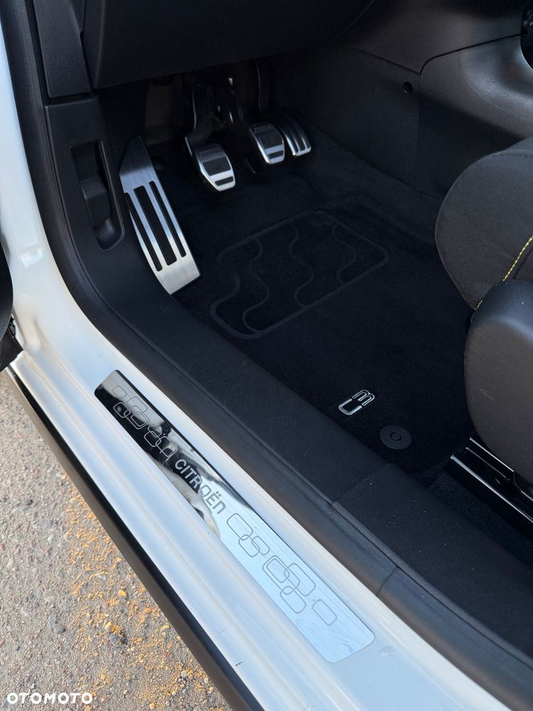 Citroën C3 1.2 PureTech Shine - 18