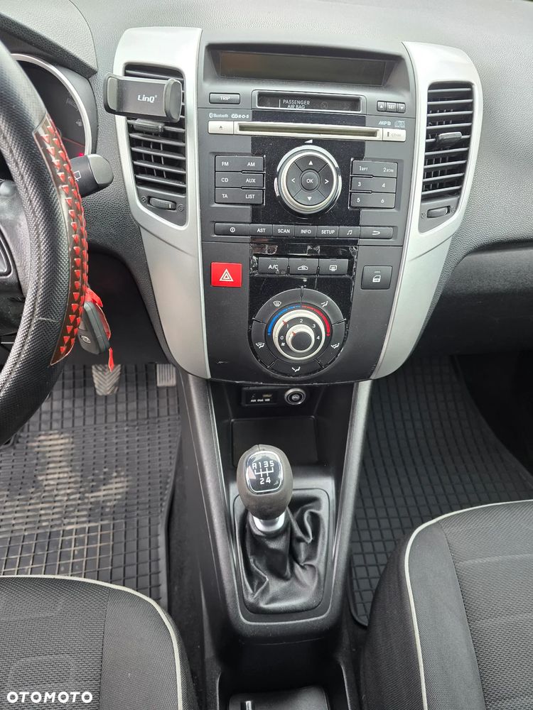 Kia Venga 1.4 CVVT Attract - 22