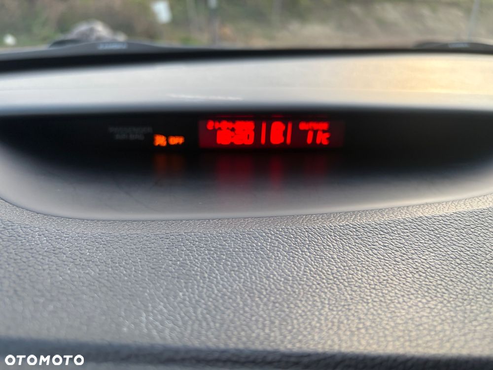Kia Ceed 1.6 GDI ISG UEFA EURO 2016 - 10