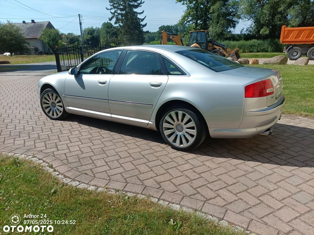 Audi A8 4.2 Quattro - 7
