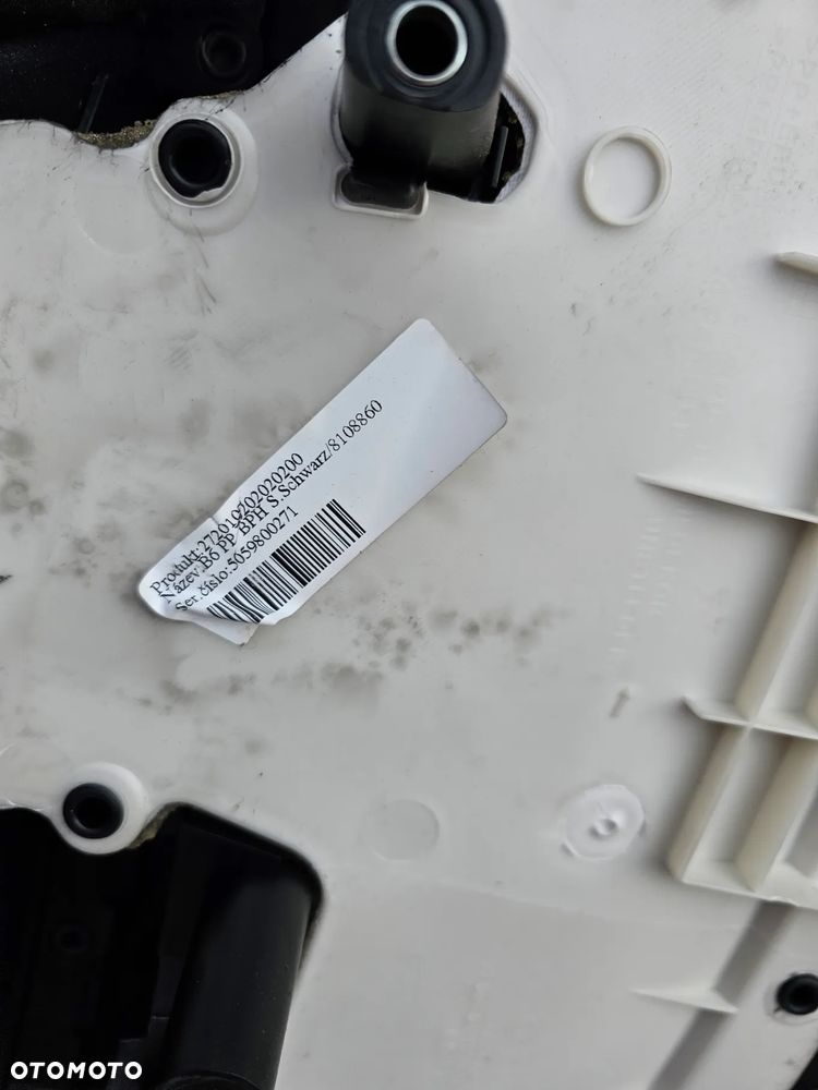 Boczek drzwi skóra prawy skoda superb II - 6