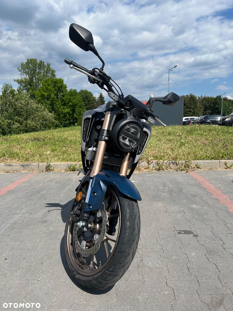 Honda CB - 3