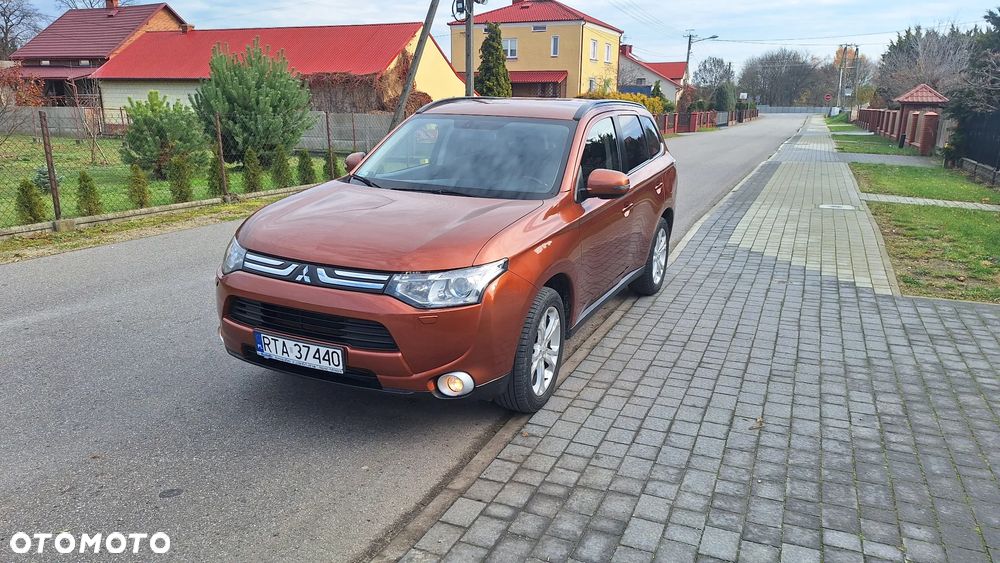 Mitsubishi Outlander 2.2 DID Intense + - 2