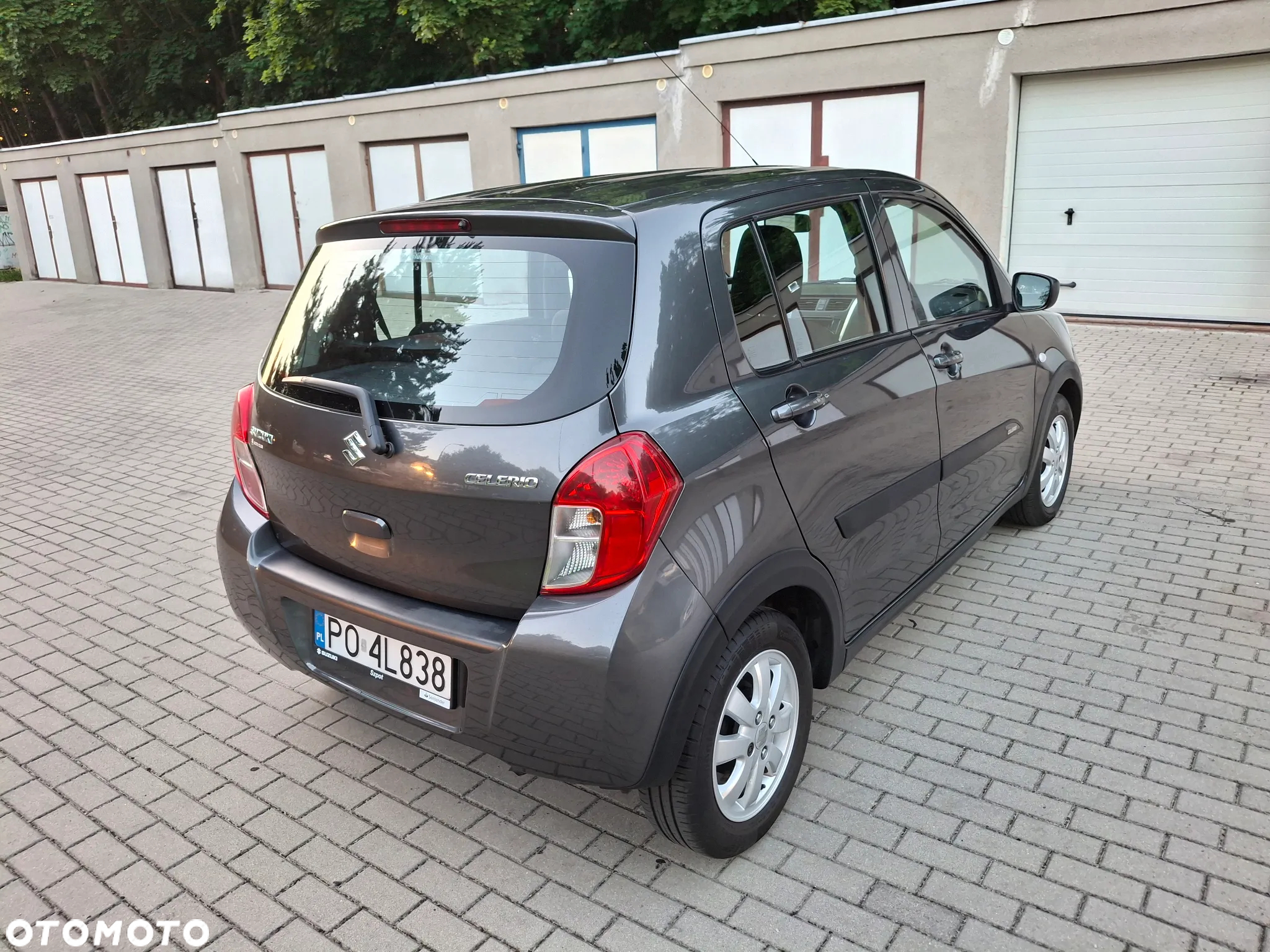 Suzuki Celerio 1.0 Premium - 4