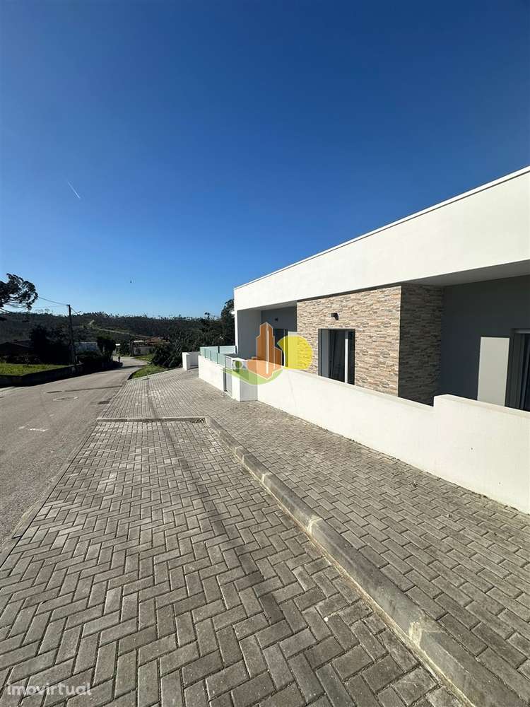 Moradia T3 Térrea - Souto da Carpalhosa - Grande imagem: 2/45