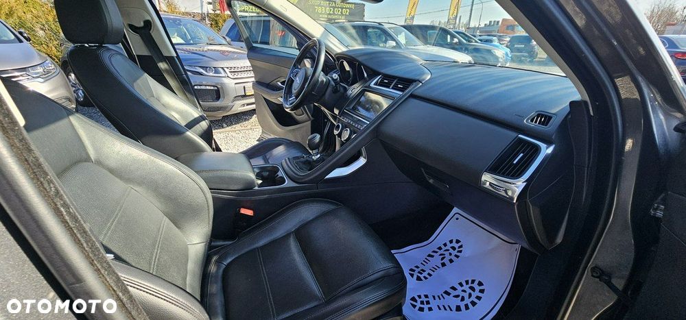 Jaguar E-Pace - 25