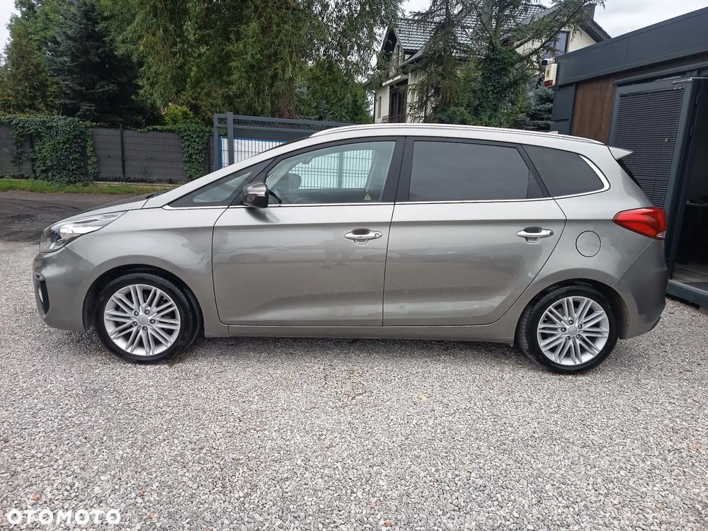 Kia Carens 1.7 CRDi 141 Dream Team Edition - 3