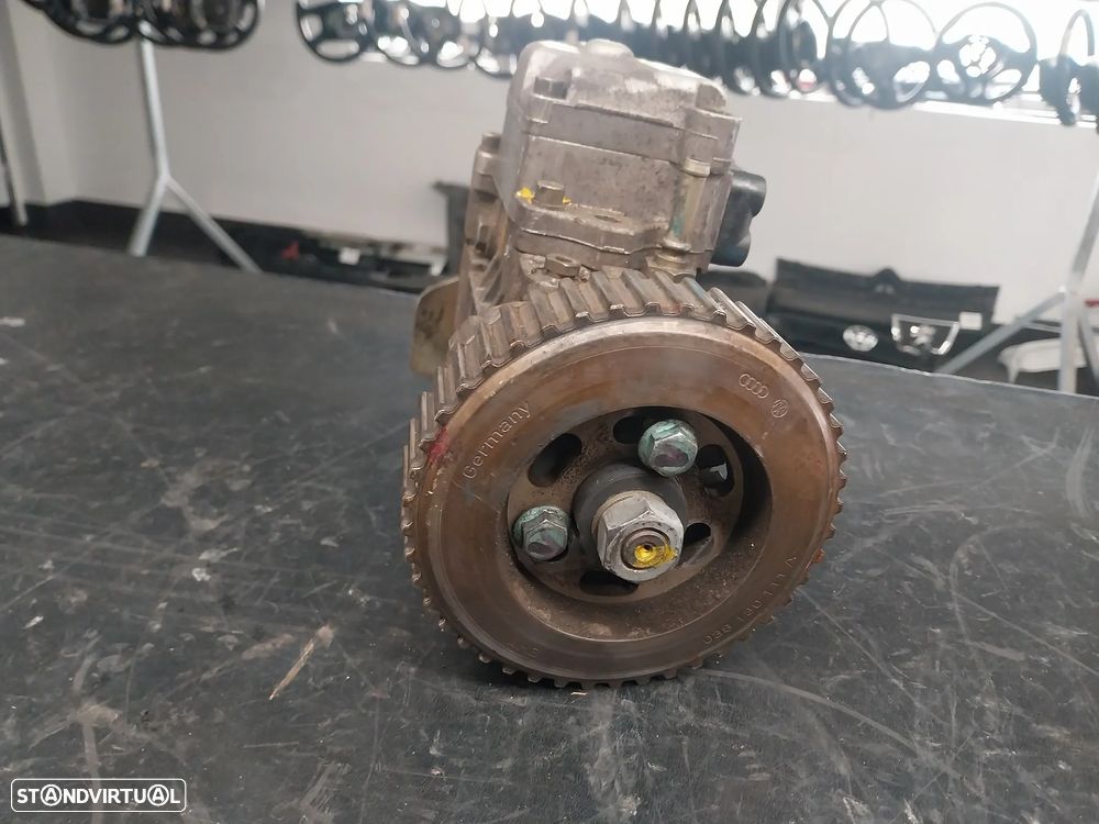 Bomba injectora VAG Ref: 0460404977 - 6