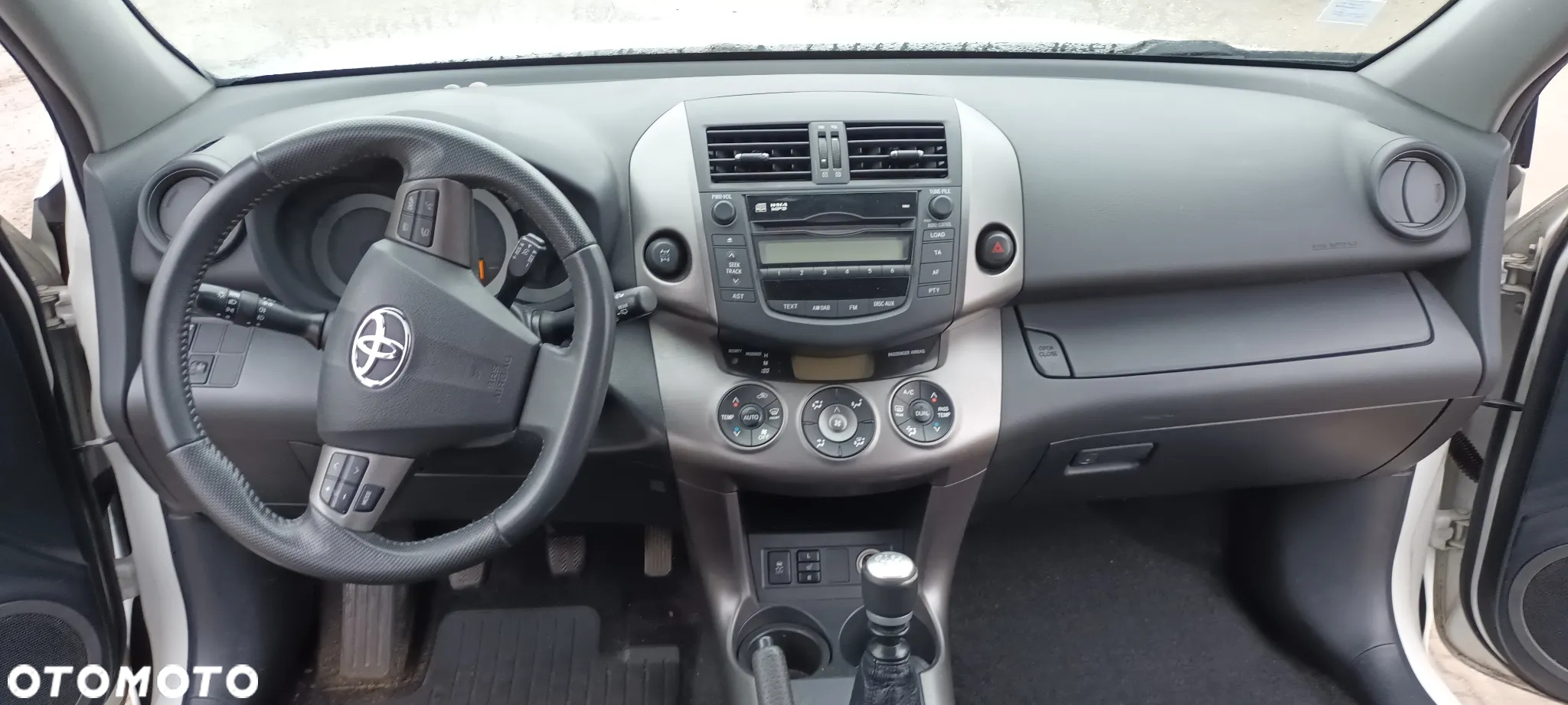 Toyota RAV4 2.2 D-4D Premium - 13