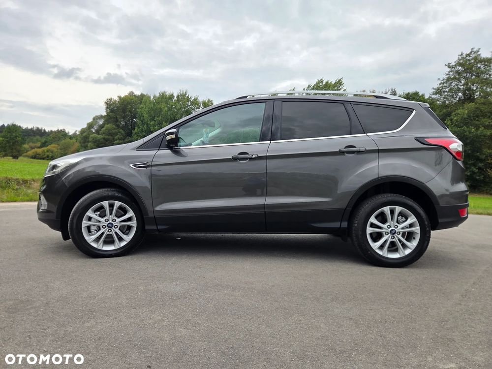 Ford Kuga - 10