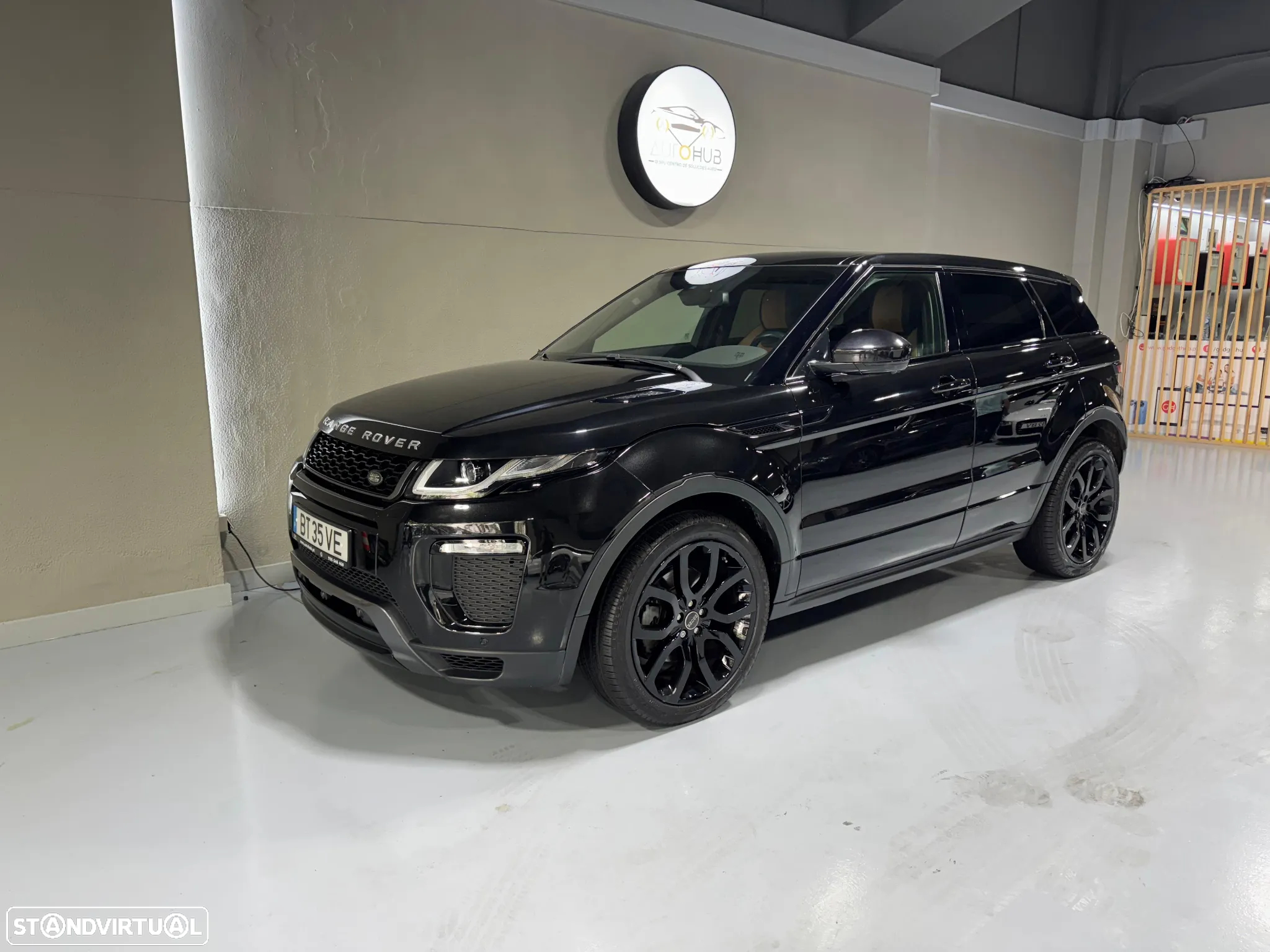 Land Rover Range Rover Evoque 2.0 D180 AWD HSE Auto - 2