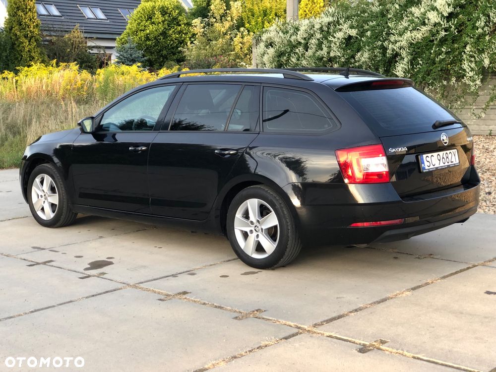 Skoda Octavia 2.0 TDI SCR Ambition DSG - 5