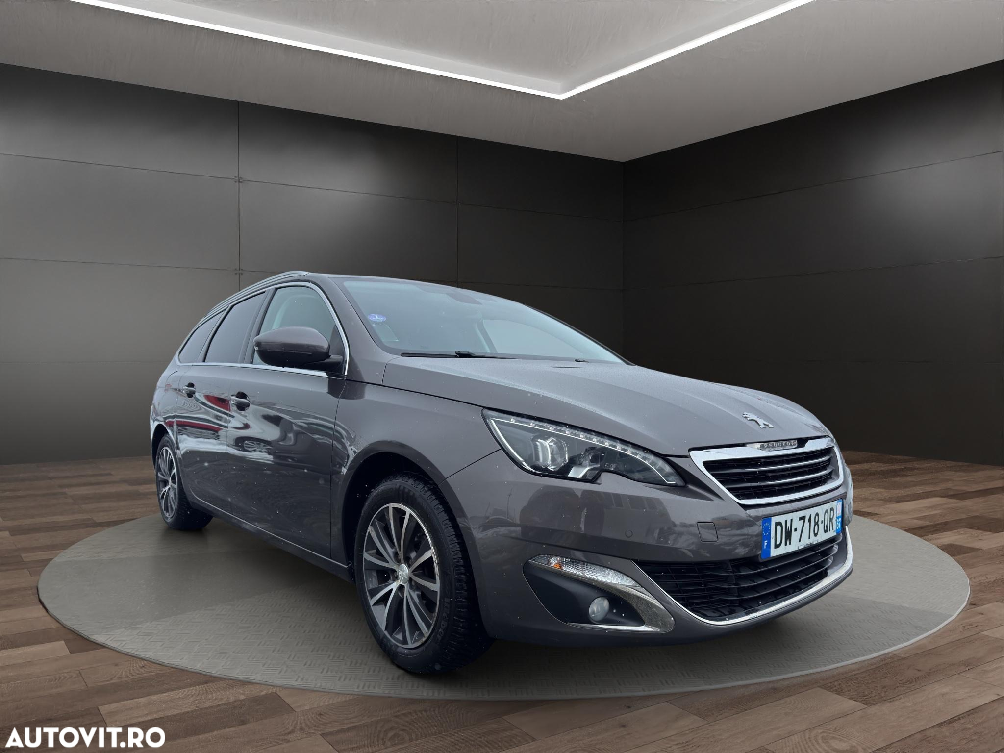 Peugeot 308 SW 1.2 L PureTech Turbo Allure Aut. - 2