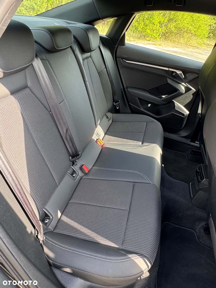 Audi A3 Limousine 35 TFSI S tronic S line - 27