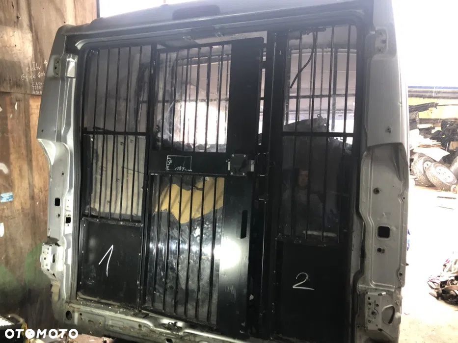 Krata klatka z fiata ducato zamykana na klucz - 1