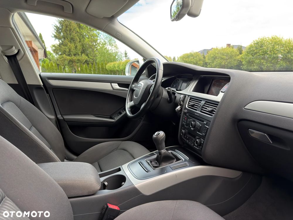 Audi A4 Limousine 1.8 TFSI Ambiente - 38