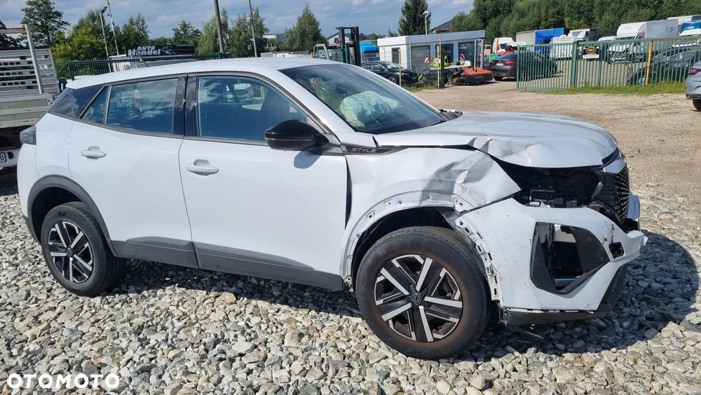 Peugeot 2008 PureTech 100 Style - 3