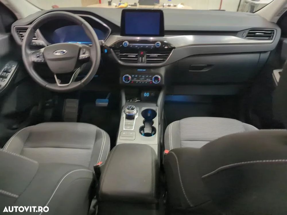 Ford Kuga - 4