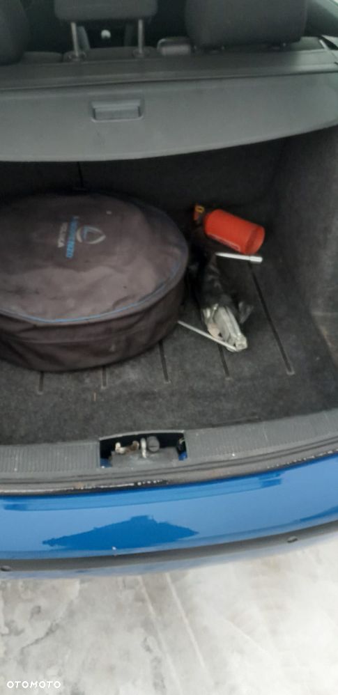 Skoda Fabia 1.4 16V Active - 8