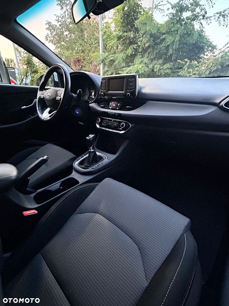 Hyundai i30 1.4 Classic + - 14