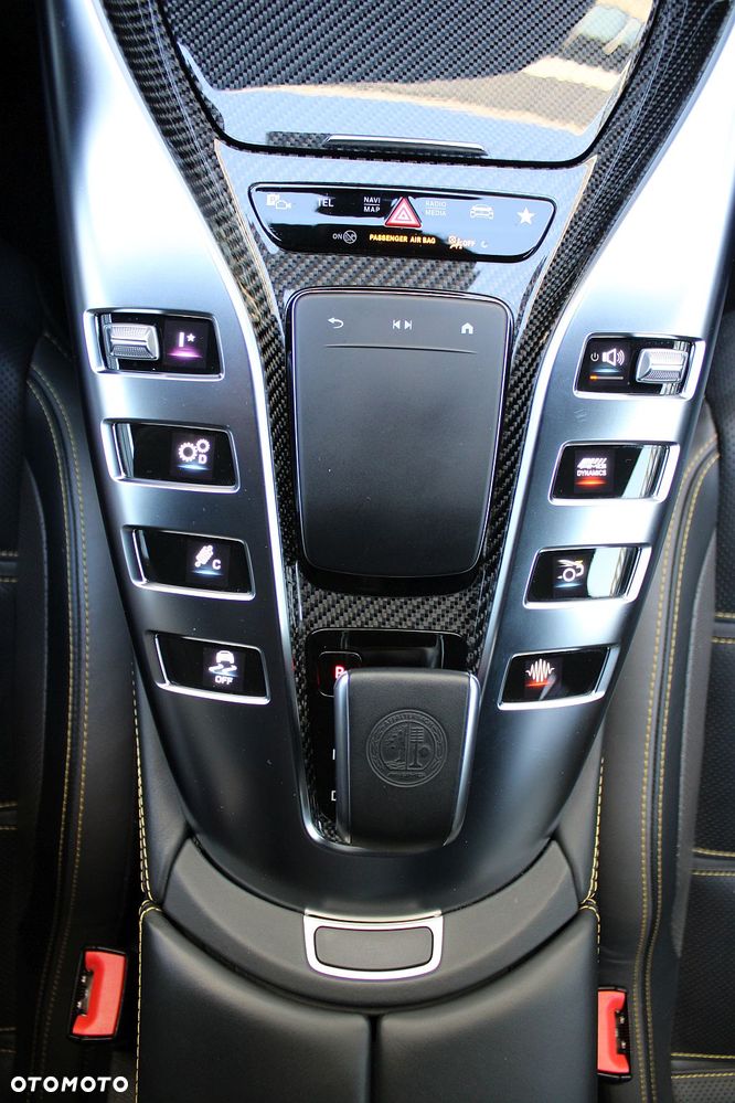 Mercedes-Benz AMG GT - 31