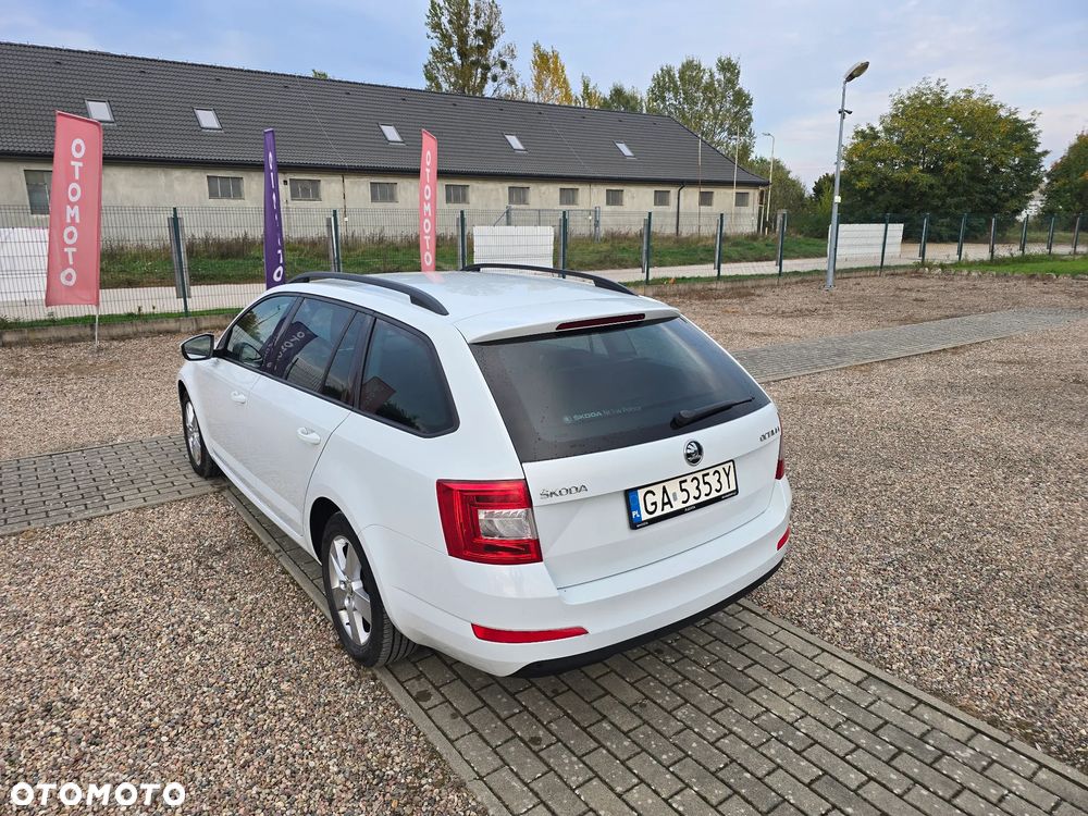 Skoda Octavia 1.4 TSI Ambition DSG - 9