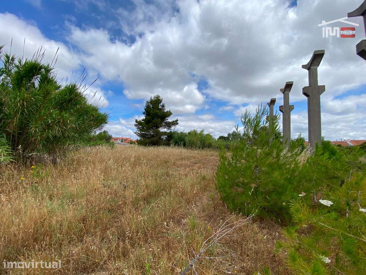 LOTE PARA CONSTRUÇÃO DE PRÉDIO | CENTRO DO PINHAL NOVO - Grande imagem: 2/22
