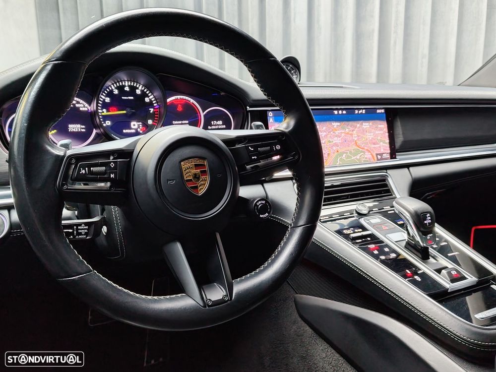 Porsche Panamera Sport Turismo 4S E-Hybrid - 13