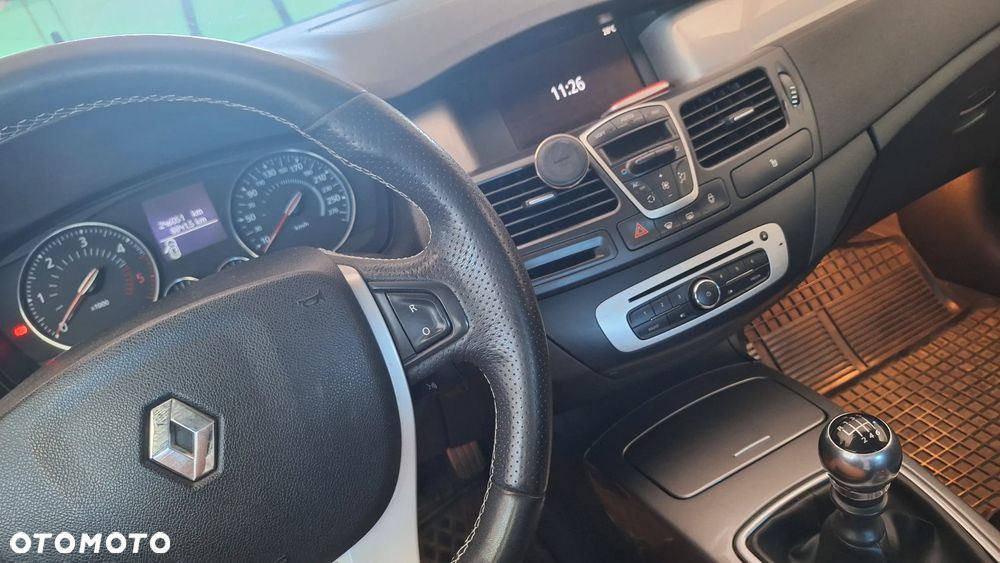 Renault Laguna - 8