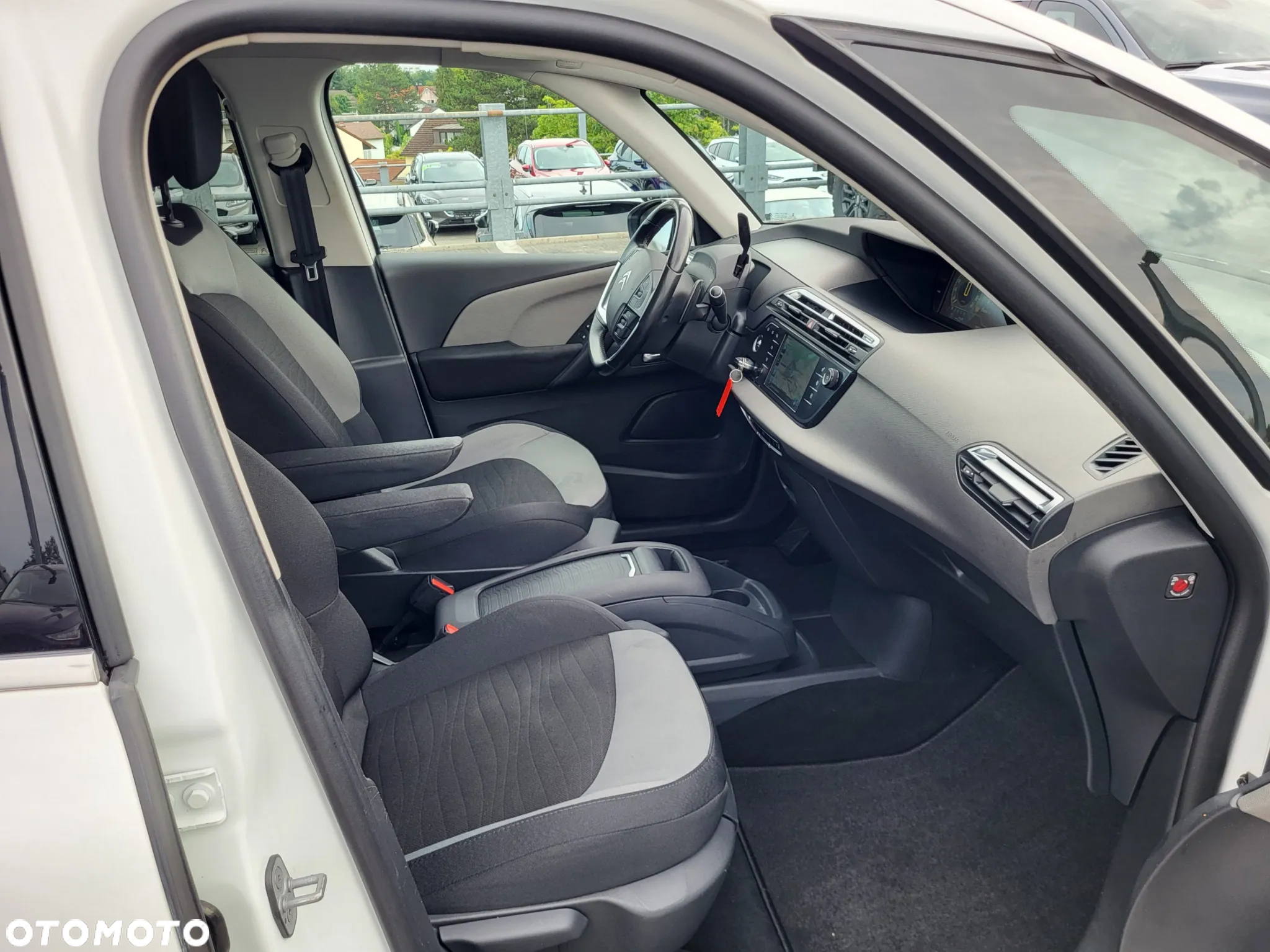 Citroën C4 Picasso BlueHDi 120 EAT6 Selection - 17