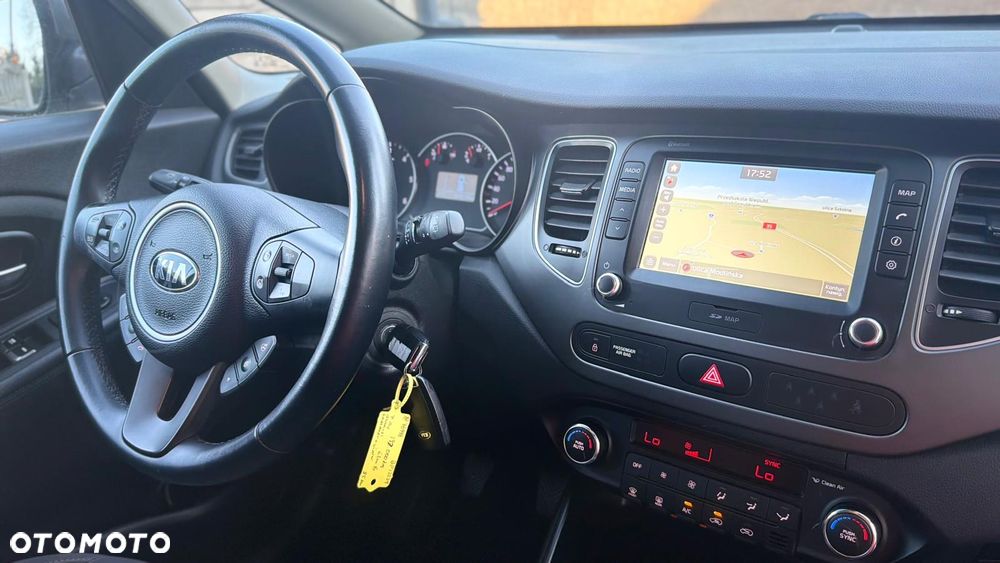 Kia Carens 1.7 CRDi XL - 36