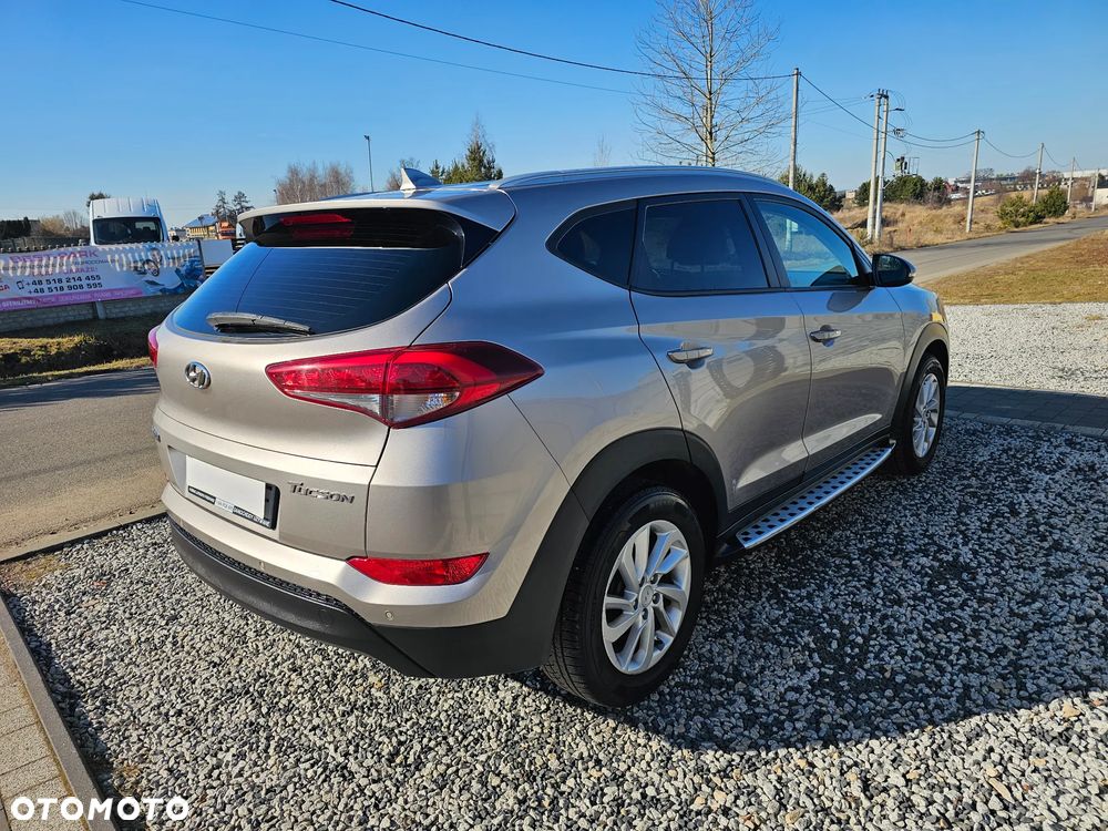Hyundai Tucson 1.7 CRDI BlueDrive Style 2WD - 3