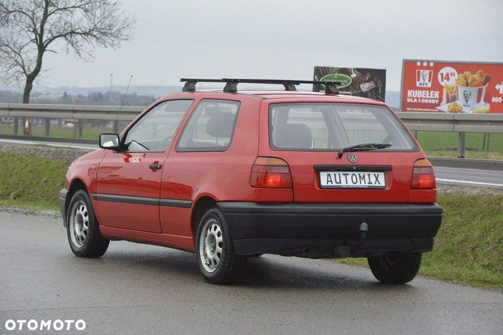 Volkswagen Golf 1.8 CL - 6
